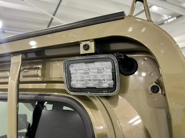 ハイゼットトラックスタンダード 農用スペシャル 4WD/MT車/FMAMラジオ1年保証距離無制限 走行距離10309キロ FMAMラジオ 純正フロアマット 助手席エアバック オートライト アイドリングストップ 荷台作業灯(埼玉県)の中古車