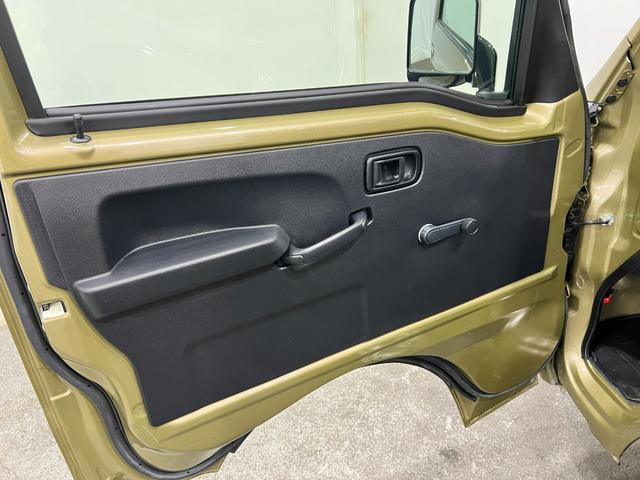 ハイゼットトラックスタンダード 農用スペシャル 4WD/MT車/FMAMラジオ1年保証距離無制限 走行距離10309キロ FMAMラジオ 純正フロアマット 助手席エアバック オートライト アイドリングストップ 荷台作業灯(埼玉県)の中古車