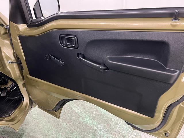 ハイゼットトラックスタンダード 農用スペシャル 4WD/MT車/FMAMラジオ1年保証距離無制限 走行距離10309キロ FMAMラジオ 純正フロアマット 助手席エアバック オートライト アイドリングストップ 荷台作業灯(埼玉県)の中古車
