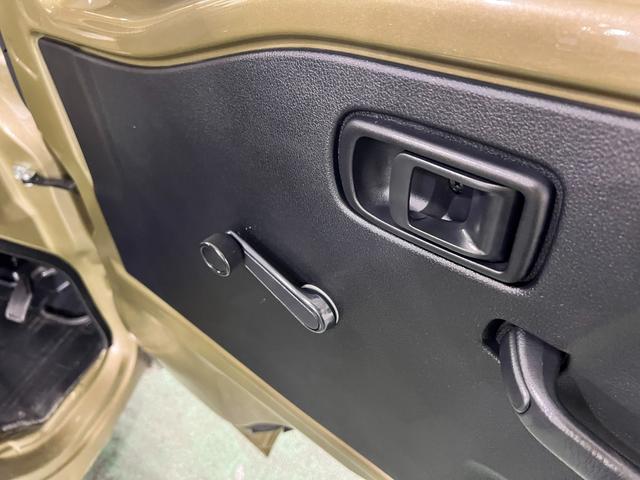 ハイゼットトラックスタンダード 農用スペシャル 4WD/MT車/FMAMラジオ1年保証距離無制限 走行距離10309キロ FMAMラジオ 純正フロアマット 助手席エアバック オートライト アイドリングストップ 荷台作業灯(埼玉県)の中古車
