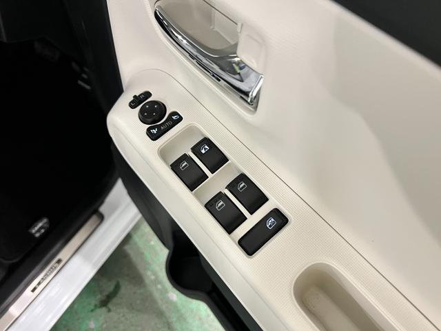 ムーヴキャンバスストライプスGターボ 走行9787キロ/車検整備付/ナビ一年保証・走行距離無制限 フルセグナビ Bluetooth 全周囲カメラ ドラレコ ETC クリアランスソナー オートライト LEDヘッドライト シートヒーター 両側電動スライドドア(埼玉県)の中古車