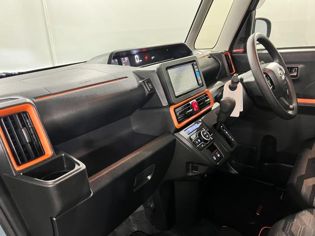 タントファンクロス 走行31764キロ/車検整備付/ナビ1年保証・走行距離無制限 フルセグナビ Bluetooth バックカメラ ドラレコ サイドエアバック クリアランスソナー オートライト LEDヘッドライト シートヒーター 両側電動スライドドア(埼玉県)の中古車