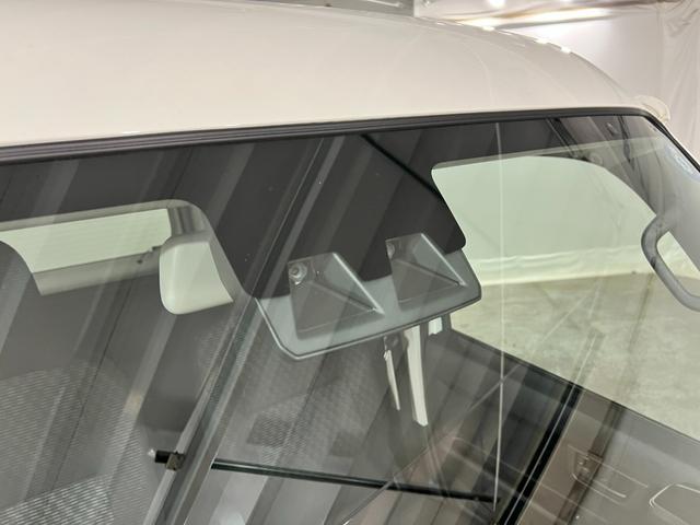 ハイゼットカーゴＤＸ　走行４０３０キロ／クリアランスソナー一年保証・走行距離無制限　助手席エアバック　純正カーペットマット　クリアランスソナー　オートライト　アイドリングストップ（埼玉県）の中古車