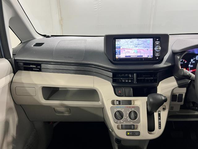 ムーヴＬ　ＳＡII　走行４００２５キロ／ワンセグナビ／純正マット１年保証距離無制限　走行距離４００２５キロ　ワンセグナビ　純正カーペットマット　助手席エアバック　アイドリングストップ　電動格納式ドアミラー（埼玉県）の中古車