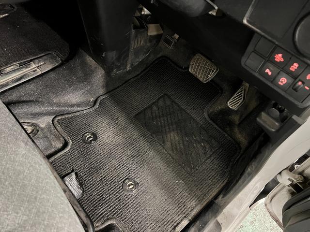 タントＬ　現状販売車／ヘコミ／雹害あり／走行８８９００キロ保証１年間・距離無制限付き　ナビ　バックカメラ　ブルートゥース　　キーレスエントリー　純正フロアマット　アイドリングストップ　ベンチシート（埼玉県）の中古車