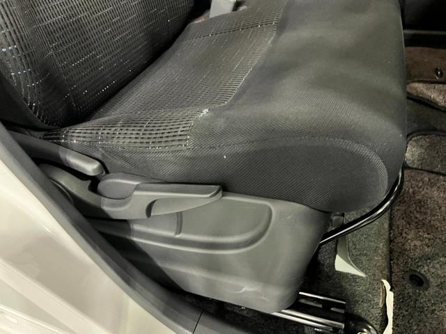 ムーヴカスタム RS 走行112923キロ/フルセグナビ/マット1年保証距離無制限 走行距離112923キロ フルセグナビ ブルートゥース 純正マット 助手席エアバック オートライト LEDヘッドランプ アイドリングストップ 電動格納式ドアミラー(埼玉県)の中古車