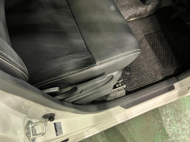 タントカスタムＸ　トップエディションリミテッドＳＡIII一年保証・走行距離無制限　走行９１３９０キロ　フルセグナビ　Ｂｌｕｅｔｏｏｔｈ　全周囲カメラ　ドラレコ　オートライト　ＬＥＤヘッドライト　シートヒーター　両側電動スライドドア（埼玉県）の中古車
