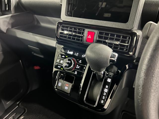 タントカスタムXリミテッド 走行2623キロ/両側電動スライドドア1年保証・走行距離無制限 サイドエアバック クリアランスソナー オートマチックハイビーム オートライト LEDヘッドライト ベンチシート シートヒーター 両側電動スライドドア(埼玉県)の中古車