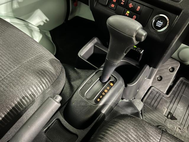 ハイゼットトラックジャンボエクストラ　４ＷＤ／車検整備付／走行２０２４０キロ１年保証距離無制限　走行距離２０２４０キロ　ＣＤチューナー　純正フロアマット　助手席エアバック　クリアランスソナー　オートライト　ＬＥＤヘッドランプ　アイドリングストップ　プッシュボタンスタート（埼玉県）の中古車
