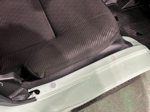 ハイゼットトラックジャンボエクストラ　４ＷＤ／車検整備付／走行２０２４０キロ１年保証距離無制限　走行距離２０２４０キロ　ＣＤチューナー　純正フロアマット　助手席エアバック　クリアランスソナー　オートライト　ＬＥＤヘッドランプ　アイドリングストップ　プッシュボタンスタート（埼玉県）の中古車