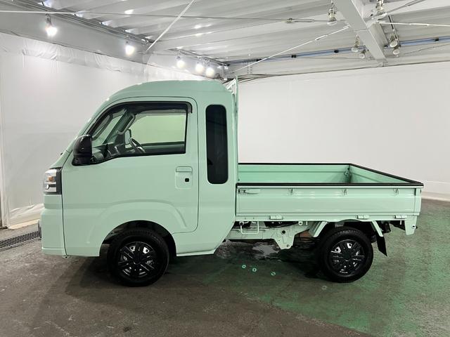 ハイゼットトラックジャンボエクストラ　４ＷＤ／車検整備付／走行２０２４０キロ１年保証距離無制限　走行距離２０２４０キロ　ＣＤチューナー　純正フロアマット　助手席エアバック　クリアランスソナー　オートライト　ＬＥＤヘッドランプ　アイドリングストップ　プッシュボタンスタート（埼玉県）の中古車