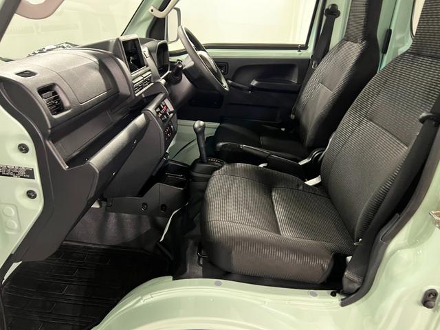 ハイゼットトラックジャンボエクストラ　４ＷＤ／車検整備付／走行２０２４０キロ１年保証距離無制限　走行距離２０２４０キロ　ＣＤチューナー　純正フロアマット　助手席エアバック　クリアランスソナー　オートライト　ＬＥＤヘッドランプ　アイドリングストップ　プッシュボタンスタート（埼玉県）の中古車