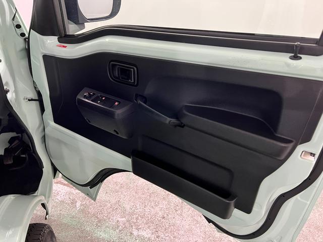 ハイゼットトラックジャンボエクストラ　４ＷＤ／車検整備付／走行２０２４０キロ１年保証距離無制限　走行距離２０２４０キロ　ＣＤチューナー　純正フロアマット　助手席エアバック　クリアランスソナー　オートライト　ＬＥＤヘッドランプ　アイドリングストップ　プッシュボタンスタート（埼玉県）の中古車