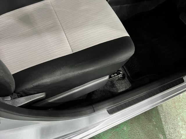 ミライースX リミテッドSAIII 雹害/車検整備付/DA/Bカメラ1年保証距離無制限 走行距離40532キロ ディスプレイオーディオ バックカメラ ブルートゥース 純正マット 助手席エアバッグ オートライト LEDヘッドランプ アイドリングストップ キーレス(埼玉県)の中古車