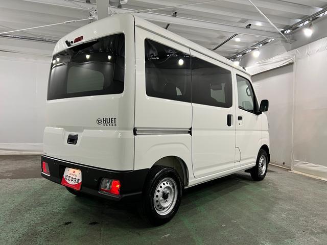 ハイゼットカーゴＤＸ　走行１０５６キロ／クリアランスソナーＲ８年式　禁煙車　ワンオーナー　一年保証・走行距離無制限　走行１０５６キロ　スマートアシスト　純正ゴムマット　クリアランスソナー　オートライト　アイドリングストップ　キーレス（埼玉県）の中古車