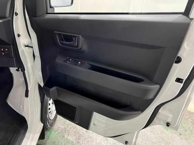 ハイゼットカーゴＤＸ　走行１０５６キロ／クリアランスソナーＲ８年式　禁煙車　ワンオーナー　一年保証・走行距離無制限　走行１０５６キロ　スマートアシスト　純正ゴムマット　クリアランスソナー　オートライト　アイドリングストップ　キーレス（埼玉県）の中古車