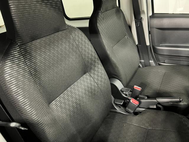 ハイゼットカーゴＤＸ　走行１０５６キロ／クリアランスソナーＲ８年式　禁煙車　ワンオーナー　一年保証・走行距離無制限　走行１０５６キロ　スマートアシスト　純正ゴムマット　クリアランスソナー　オートライト　アイドリングストップ　キーレス（埼玉県）の中古車