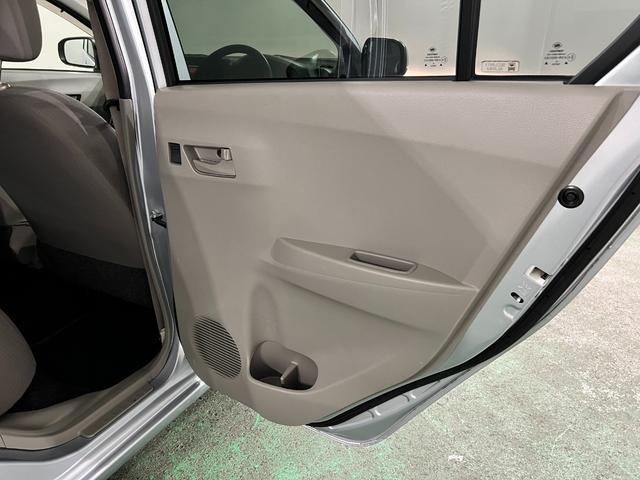 ミライースＬ　ＳＡ　焦げ穴／走行６５０６７キロ／ＣＤチューナー１年保証距離無制限　走行距離６５０６７キロ　ＣＤチューナー　助手席エアバック　アイドリングストップ　フロアマット　マニュアルエアコン（埼玉県）の中古車