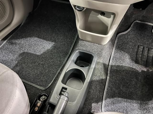 ミライースＬ　ＳＡ　焦げ穴／走行６５０６７キロ／ＣＤチューナー１年保証距離無制限　走行距離６５０６７キロ　ＣＤチューナー　助手席エアバック　アイドリングストップ　フロアマット　マニュアルエアコン（埼玉県）の中古車