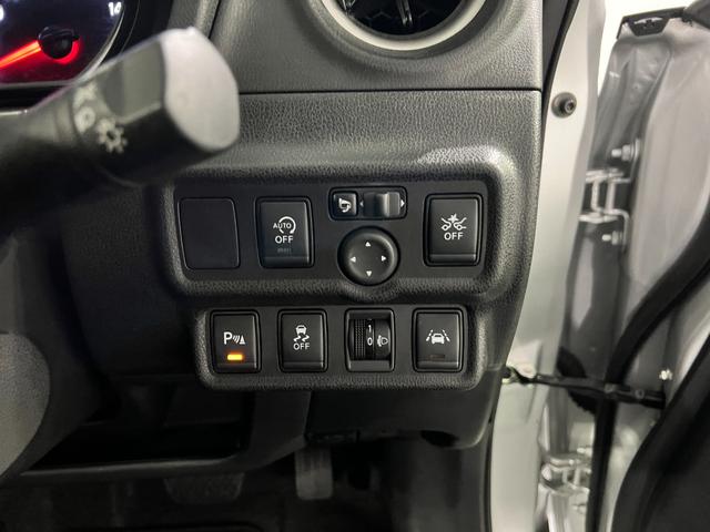 ノートX 走行27985キロ/クリアランスソナー一年保証・ 走行距離無制限 走行27985キロ 助手席エアバック 純正カーペットマット クリアランスソナー オートライト(埼玉県)の中古車