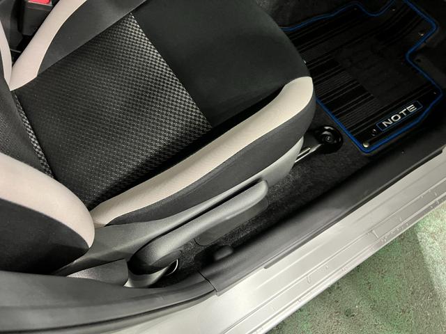ノートｅ−パワー　Ｘ　走行２５６５８キロ／車検整備付／全周囲カメラ一年保証・走行距離無制限　走行２５６５８キロ　フルセグナビ　Ｂｌｕｅｔｏｏｔｈ　全周囲カメラ　ＥＴＣ　オートライト　ＬＥＤヘッドライト　ＤＶＤ（埼玉県）の中古車