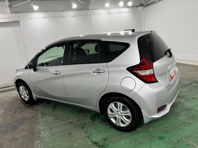 ノートｅ−パワー　Ｘ　走行２５６５８キロ／車検整備付／全周囲カメラ一年保証・走行距離無制限　走行２５６５８キロ　フルセグナビ　Ｂｌｕｅｔｏｏｔｈ　全周囲カメラ　ＥＴＣ　オートライト　ＬＥＤヘッドライト　ＤＶＤ（埼玉県）の中古車