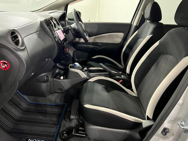 ノートｅ−パワー　Ｘ　走行２５６５８キロ／車検整備付／全周囲カメラ一年保証・走行距離無制限　走行２５６５８キロ　フルセグナビ　Ｂｌｕｅｔｏｏｔｈ　全周囲カメラ　ＥＴＣ　オートライト　ＬＥＤヘッドライト　ＤＶＤ（埼玉県）の中古車