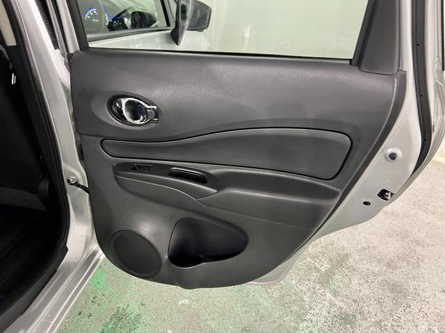 ノートｅ−パワー　Ｘ　走行２５６５８キロ／車検整備付／全周囲カメラ一年保証・走行距離無制限　走行２５６５８キロ　フルセグナビ　Ｂｌｕｅｔｏｏｔｈ　全周囲カメラ　ＥＴＣ　オートライト　ＬＥＤヘッドライト　ＤＶＤ（埼玉県）の中古車