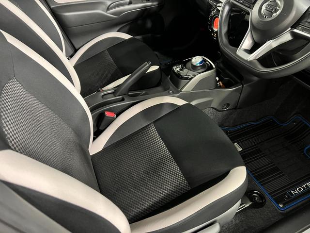 ノートｅ−パワー　Ｘ　走行２５６５８キロ／車検整備付／全周囲カメラ一年保証・走行距離無制限　走行２５６５８キロ　フルセグナビ　Ｂｌｕｅｔｏｏｔｈ　全周囲カメラ　ＥＴＣ　オートライト　ＬＥＤヘッドライト　ＤＶＤ（埼玉県）の中古車