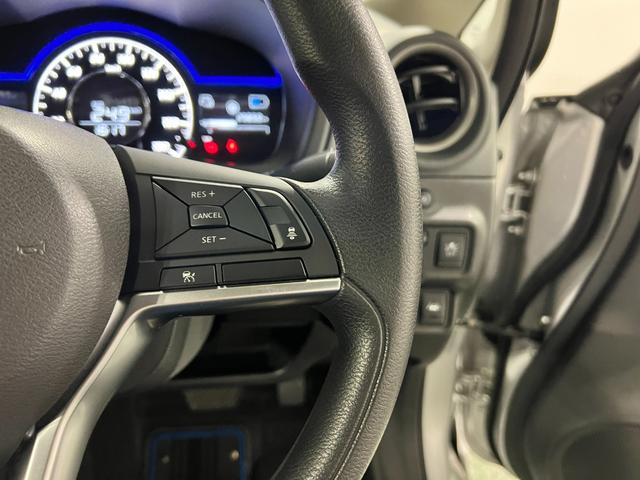 ノートｅ−パワー　Ｘ　走行２５６５８キロ／車検整備付／全周囲カメラ一年保証・走行距離無制限　走行２５６５８キロ　フルセグナビ　Ｂｌｕｅｔｏｏｔｈ　全周囲カメラ　ＥＴＣ　オートライト　ＬＥＤヘッドライト　ＤＶＤ（埼玉県）の中古車