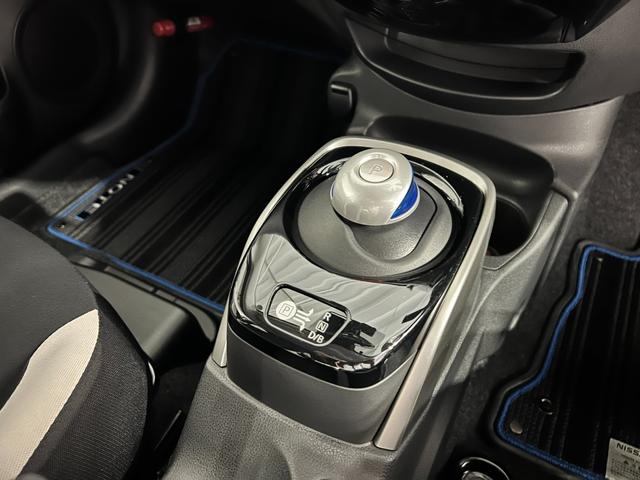 ノートｅ−パワー　Ｘ　走行２５６５８キロ／車検整備付／全周囲カメラ一年保証・走行距離無制限　走行２５６５８キロ　フルセグナビ　Ｂｌｕｅｔｏｏｔｈ　全周囲カメラ　ＥＴＣ　オートライト　ＬＥＤヘッドライト　ＤＶＤ（埼玉県）の中古車