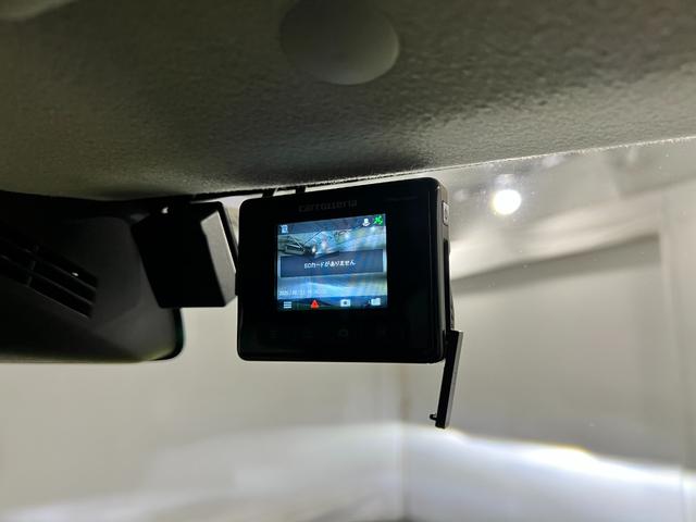 ジムニーＸＣ　修復歴／４ＷＤ／ＭＴ車／走行６３０６９キロ／ＤＡ１年保証距離無制限　走行距離６３０６９キロ　ディスプレイオーディオ　バックカメラ　前後ドラレコ　純正マット　サイドエアバッグ　ＬＥＤヘッドランプ　シートヒーター（埼玉県）の中古車