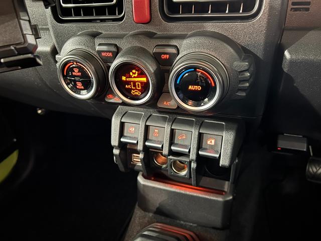 ジムニーＸＣ　修復歴／４ＷＤ／ＭＴ車／走行６３０６９キロ／ＤＡ１年保証距離無制限　走行距離６３０６９キロ　ディスプレイオーディオ　バックカメラ　前後ドラレコ　純正マット　サイドエアバッグ　ＬＥＤヘッドランプ　シートヒーター（埼玉県）の中古車