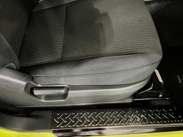 ジムニーＸＣ　修復歴／４ＷＤ／ＭＴ車／走行６３０６９キロ／ＤＡ１年保証距離無制限　走行距離６３０６９キロ　ディスプレイオーディオ　バックカメラ　前後ドラレコ　純正マット　サイドエアバッグ　ＬＥＤヘッドランプ　シートヒーター（埼玉県）の中古車