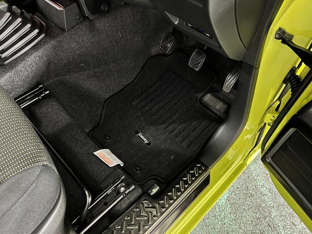 ジムニーＸＣ　修復歴／４ＷＤ／ＭＴ車／走行６３０６９キロ／ＤＡ１年保証距離無制限　走行距離６３０６９キロ　ディスプレイオーディオ　バックカメラ　前後ドラレコ　純正マット　サイドエアバッグ　ＬＥＤヘッドランプ　シートヒーター（埼玉県）の中古車