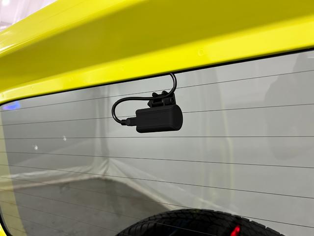 ジムニーＸＣ　修復歴／４ＷＤ／ＭＴ車／走行６３０６９キロ／ＤＡ１年保証距離無制限　走行距離６３０６９キロ　ディスプレイオーディオ　バックカメラ　前後ドラレコ　純正マット　サイドエアバッグ　ＬＥＤヘッドランプ　シートヒーター（埼玉県）の中古車