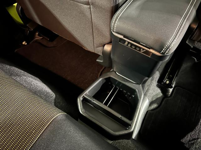 ジムニーＸＣ　修復歴／４ＷＤ／ＭＴ車／走行６３０６９キロ／ＤＡ１年保証距離無制限　走行距離６３０６９キロ　ディスプレイオーディオ　バックカメラ　前後ドラレコ　純正マット　サイドエアバッグ　ＬＥＤヘッドランプ　シートヒーター（埼玉県）の中古車