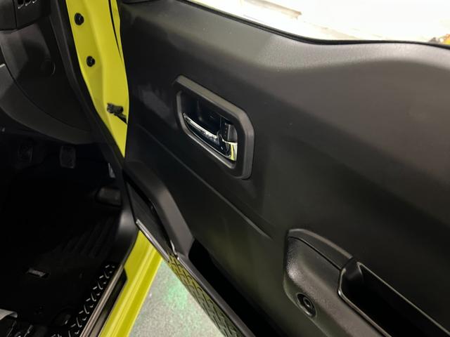 ジムニーＸＣ　修復歴／４ＷＤ／ＭＴ車／走行６３０６９キロ／ＤＡ１年保証距離無制限　走行距離６３０６９キロ　ディスプレイオーディオ　バックカメラ　前後ドラレコ　純正マット　サイドエアバッグ　ＬＥＤヘッドランプ　シートヒーター（埼玉県）の中古車