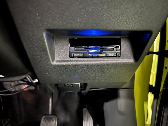 ジムニーＸＣ　修復歴／４ＷＤ／ＭＴ車／走行６３０６９キロ／ＤＡ１年保証距離無制限　走行距離６３０６９キロ　ディスプレイオーディオ　バックカメラ　前後ドラレコ　純正マット　サイドエアバッグ　ＬＥＤヘッドランプ　シートヒーター（埼玉県）の中古車