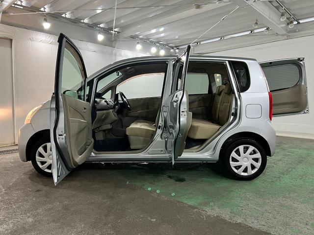 ムーヴＬ　雹害／車検整備付／走行７０９２６キロ／ＣＤチューナー１年保証距離無制限　走行距離７０９２６キロ　ＣＤチューナー　純正マット　助手席エアバッグ　ベンチシート　オートエアコン　電動格納式ドアミラー（埼玉県）の中古車