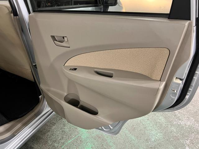 ムーヴＬ　雹害／車検整備付／走行７０９２６キロ／ＣＤチューナー１年保証距離無制限　走行距離７０９２６キロ　ＣＤチューナー　純正マット　助手席エアバッグ　ベンチシート　オートエアコン　電動格納式ドアミラー（埼玉県）の中古車