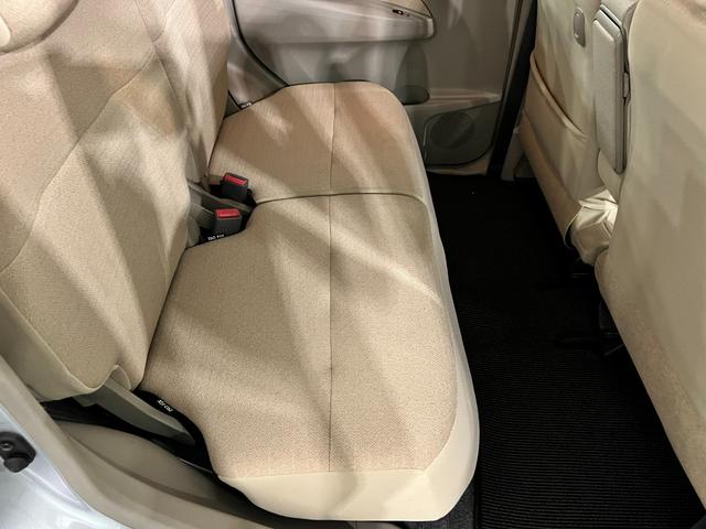 ムーヴＬ　雹害／車検整備付／走行７０９２６キロ／ＣＤチューナー１年保証距離無制限　走行距離７０９２６キロ　ＣＤチューナー　純正マット　助手席エアバッグ　ベンチシート　オートエアコン　電動格納式ドアミラー（埼玉県）の中古車
