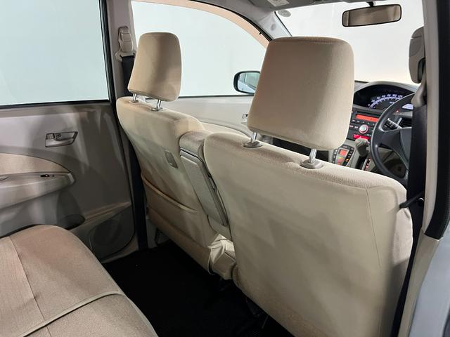 ムーヴＬ　雹害／車検整備付／走行７０９２６キロ／ＣＤチューナー１年保証距離無制限　走行距離７０９２６キロ　ＣＤチューナー　純正マット　助手席エアバッグ　ベンチシート　オートエアコン　電動格納式ドアミラー（埼玉県）の中古車