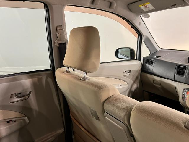 ムーヴＬ　雹害／車検整備付／走行７０９２６キロ／ＣＤチューナー１年保証距離無制限　走行距離７０９２６キロ　ＣＤチューナー　純正マット　助手席エアバッグ　ベンチシート　オートエアコン　電動格納式ドアミラー（埼玉県）の中古車