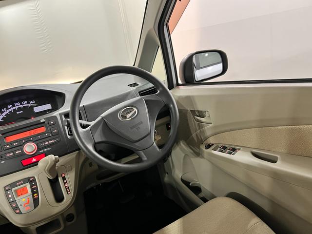 ムーヴＬ　雹害／車検整備付／走行７０９２６キロ／ＣＤチューナー１年保証距離無制限　走行距離７０９２６キロ　ＣＤチューナー　純正マット　助手席エアバッグ　ベンチシート　オートエアコン　電動格納式ドアミラー（埼玉県）の中古車