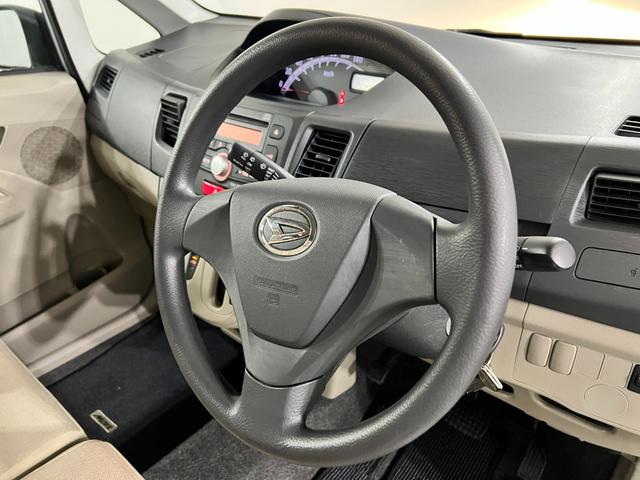 ムーヴＬ　雹害／車検整備付／走行７０９２６キロ／ＣＤチューナー１年保証距離無制限　走行距離７０９２６キロ　ＣＤチューナー　純正マット　助手席エアバッグ　ベンチシート　オートエアコン　電動格納式ドアミラー（埼玉県）の中古車