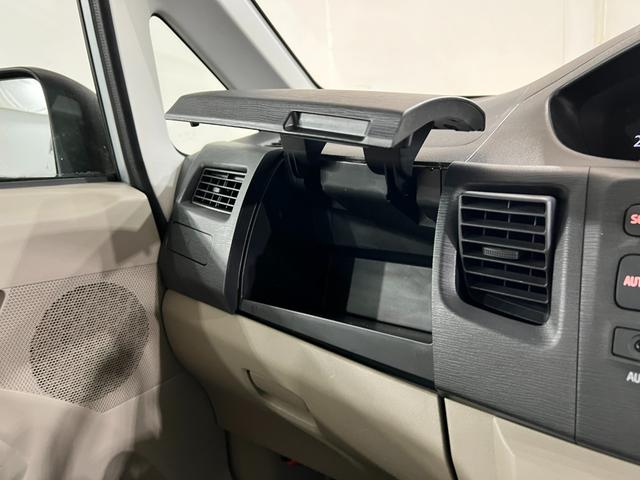 ムーヴＬ　雹害／車検整備付／走行７０９２６キロ／ＣＤチューナー１年保証距離無制限　走行距離７０９２６キロ　ＣＤチューナー　純正マット　助手席エアバッグ　ベンチシート　オートエアコン　電動格納式ドアミラー（埼玉県）の中古車