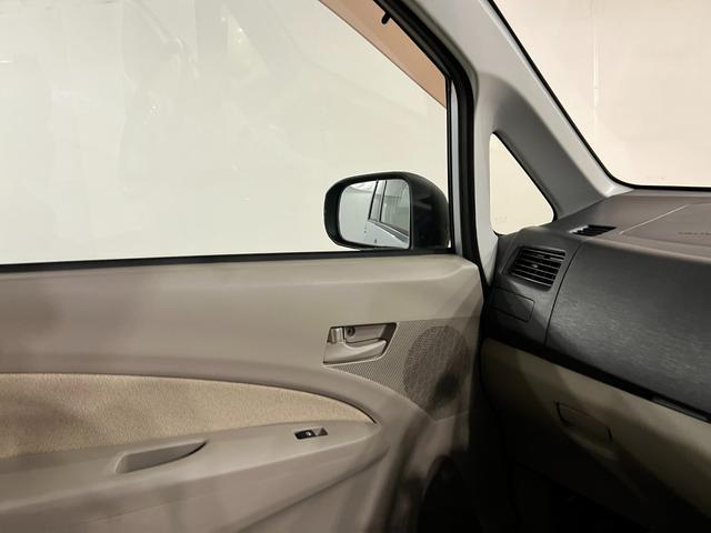 ムーヴＬ　雹害／車検整備付／走行７０９２６キロ／ＣＤチューナー１年保証距離無制限　走行距離７０９２６キロ　ＣＤチューナー　純正マット　助手席エアバッグ　ベンチシート　オートエアコン　電動格納式ドアミラー（埼玉県）の中古車