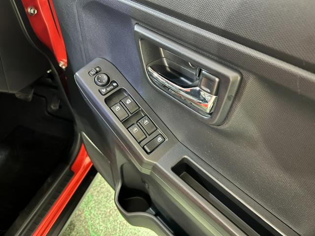 タフトＧターボ　ダーククロムベンチャー　走行５１６１４キロ１年保証距離無制限　走行距離５１６１４キロ　純正マット　サイドエアバッグ　ＬＥＤヘッドランプ　アイドリングストップ　シートヒーター　オート格納式ドアミラー（埼玉県）の中古車