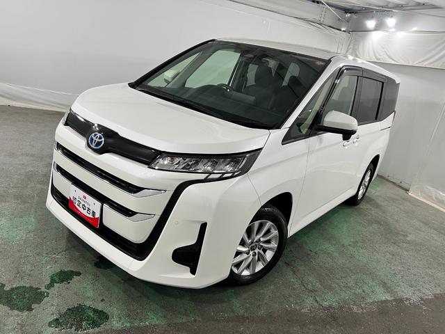 ノアハイブリッドＧ　走行１８３９０キロ／４ＷＤ／ナビ／Ｂカメラ一年保証・走行距離無制限　フルセグナビ　Ｂｌｕｅｔｏｏｔｈ　バックカメラ　ＥＴＣ　オートライト　ＬＥＤヘッドライト　両側電動スライドドア（埼玉県）の中古車